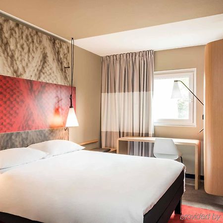 Ibis Senlis Hotel Санлис Екстериор снимка