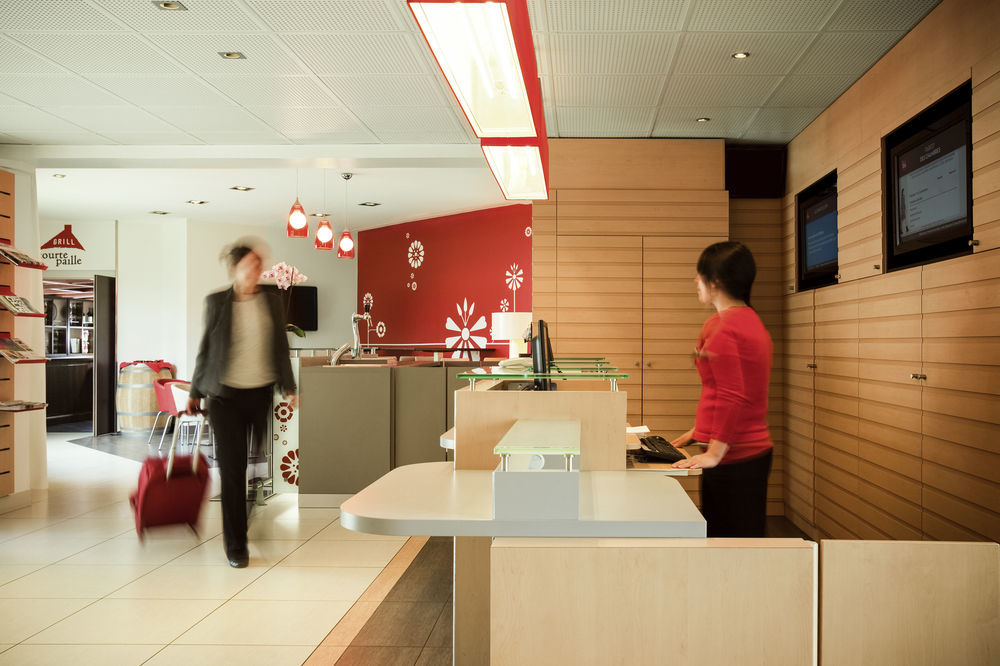Ibis Senlis Hotel Санлис Екстериор снимка